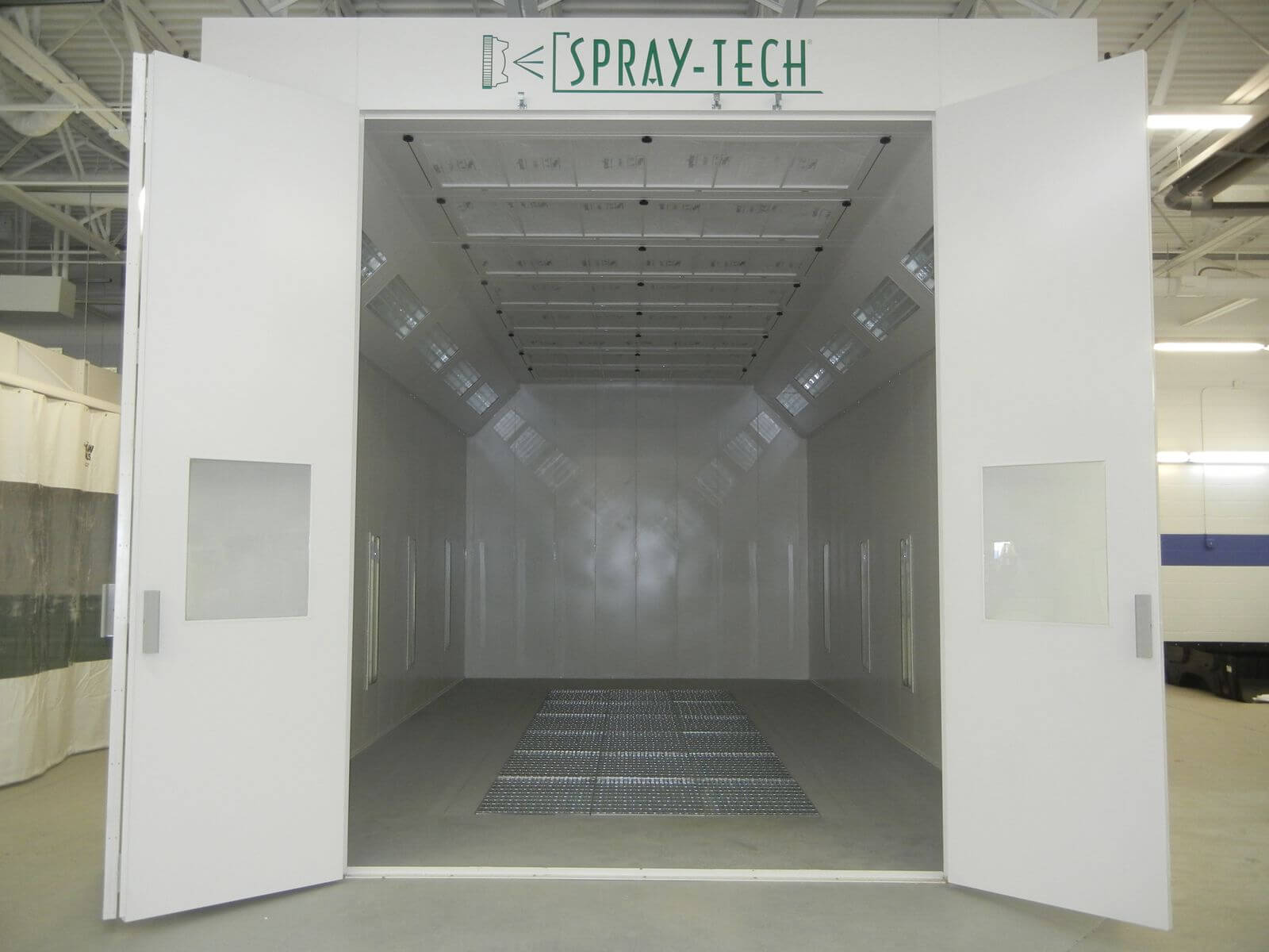 Stunning Paint Booth Auction Picture in HD Stunning Paint Booth Auction Picture in HD